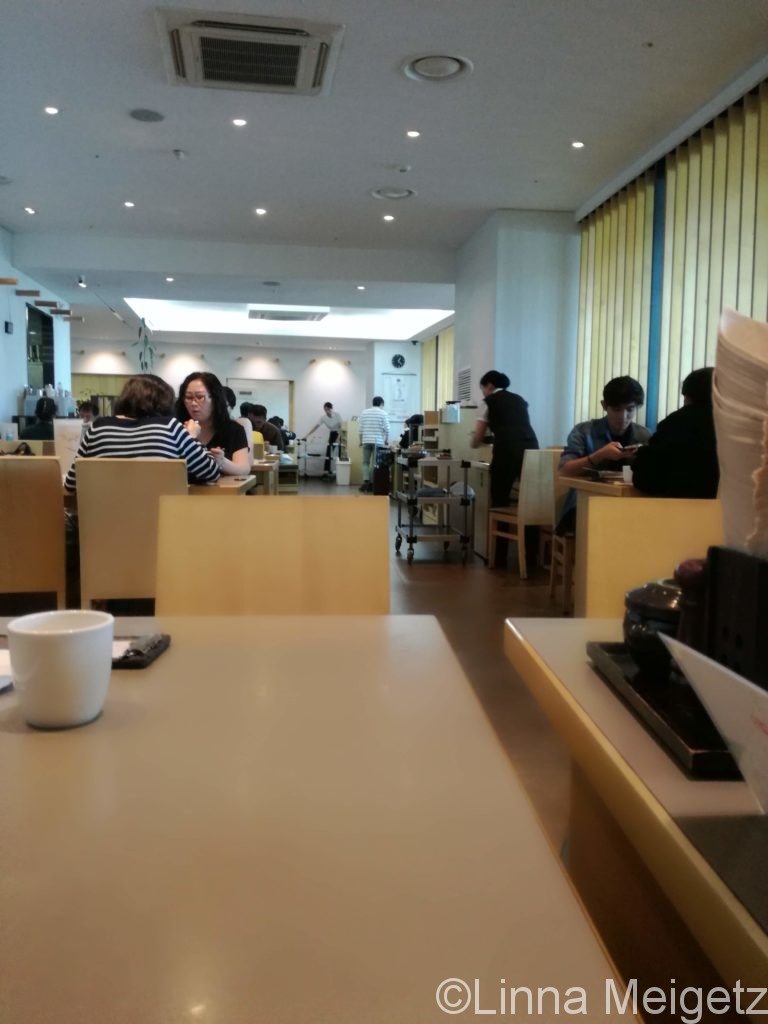 ソウル駅の韓国料理屋の店内