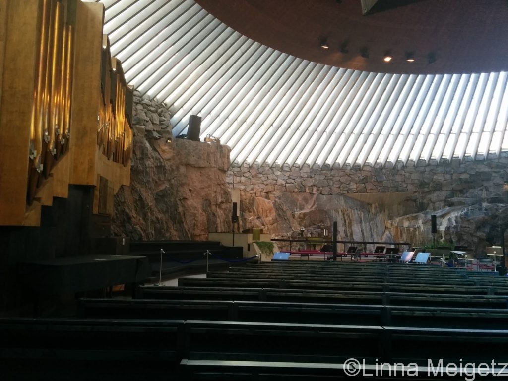 ヘルシンキのテンペリアウキオ教会