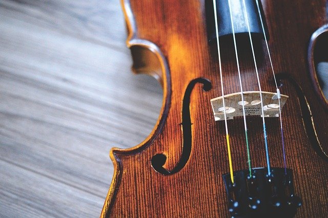バイオリン（フィンランド語でviulu）の写真