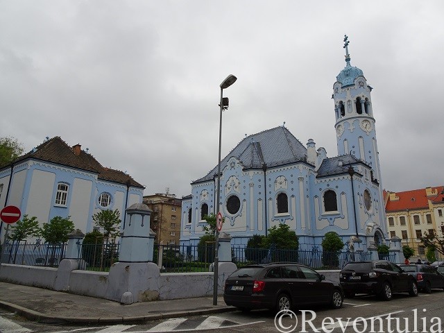 ブラチスラヴァの青い教会